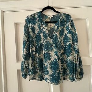 Joie 100% Silk Cantoria Blouse with Teal and White Floral Print - Size XS